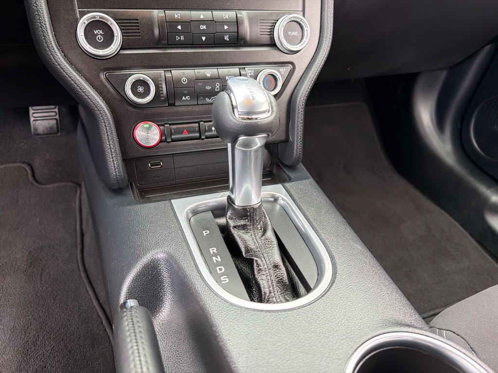 Used 2021 Ford Mustang GT RWD image 15