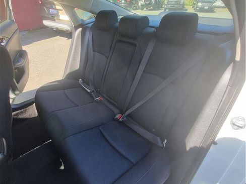 Used 2018 Honda Civic EX-T image 11