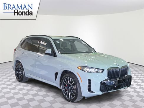 Used 2024 BMW X5 xDrive40i w/ M Sport Package image 2