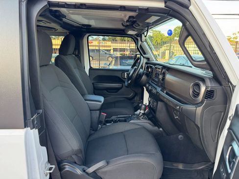 Used 2021 Jeep Wrangler Sport AWD/4WD image 20