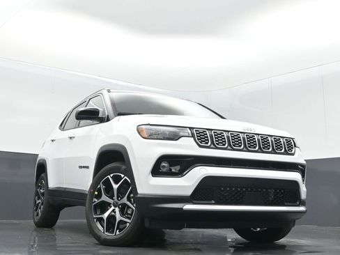 New 2026 Jeep Compass Limited image 31