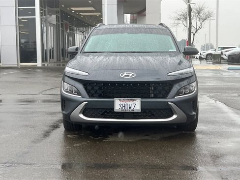 Used 2022 Hyundai Kona Limited w/ Cargo Package image 6
