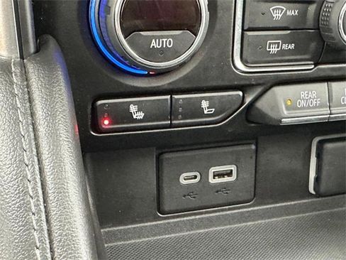 Used 2022 Chevrolet Tahoe LT w/ LT Signature Plus Package image 25