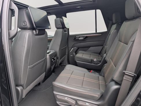 New 2026 Chevrolet Tahoe High Country AWD/4WD image 15
