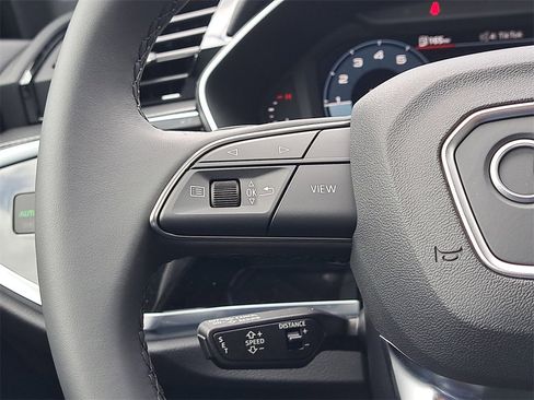 New 2025 Audi Q3 2.0T Premium image 9