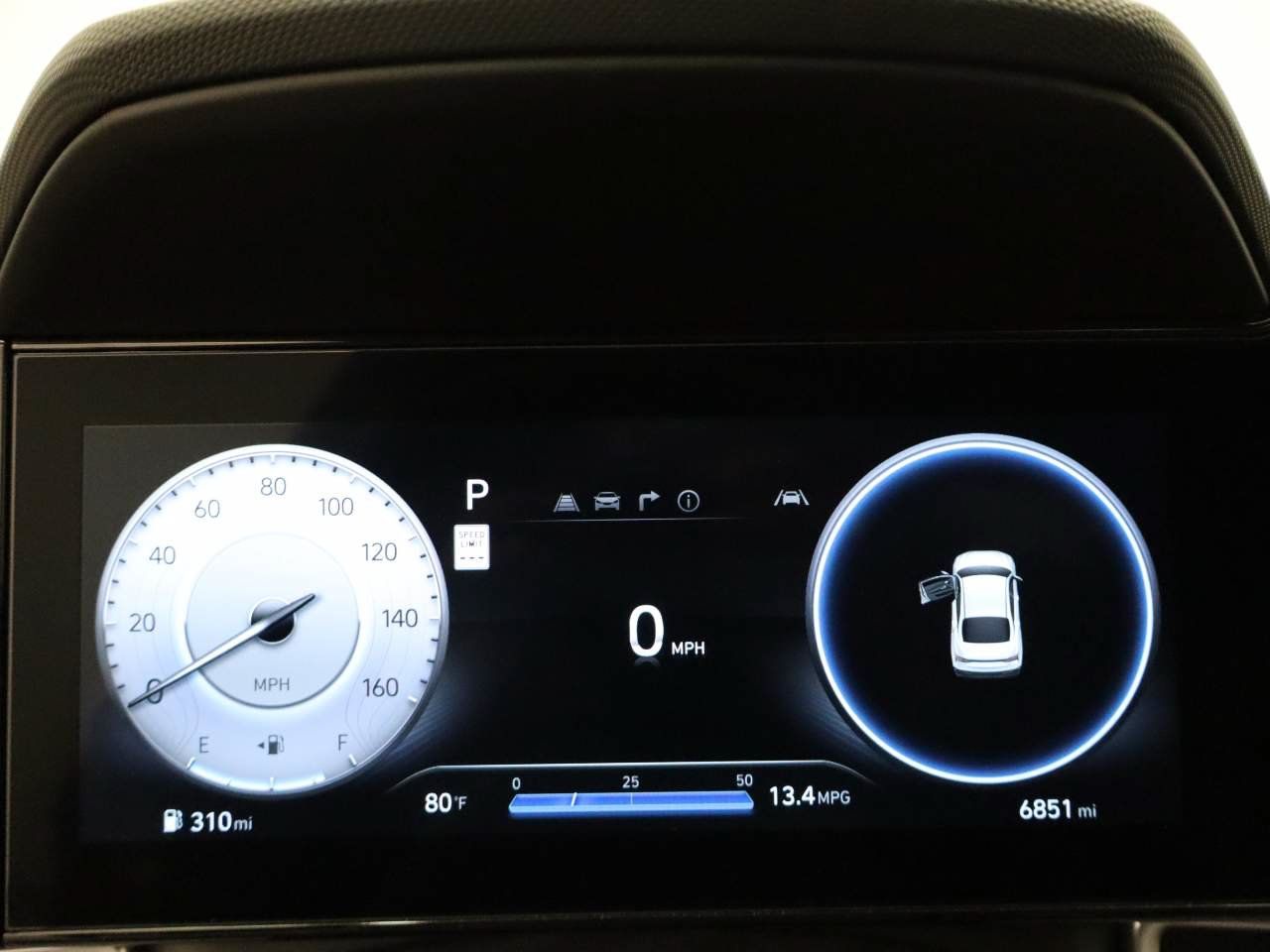 Used 2026 Hyundai Elantra Limited FWD image 8