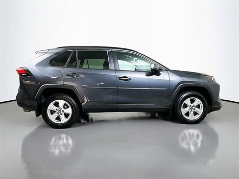 Used 2021 Toyota RAV4 XLE image 8