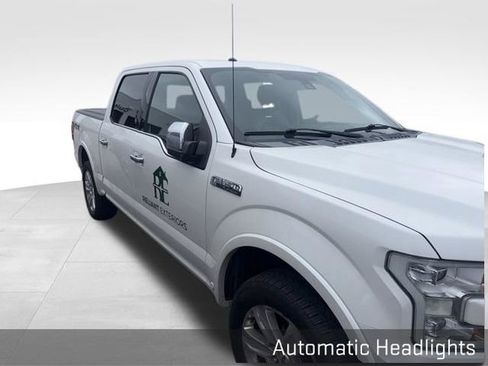 Used 2016 Ford F150 Platinum w/ Equipment Group 701A Luxury AWD/4WD image 11