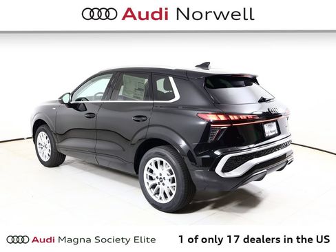 New 2026 Audi Q3 quattro 2.0T AWD/4WD image 12