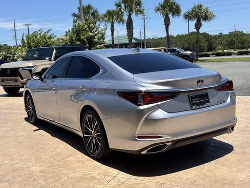 Used 2024 Lexus ES 350 w/ Premium Package FWD image 6