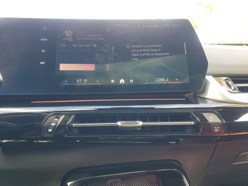 Used 2024 BMW X2 xDrive28i w/ Premium Package image 27