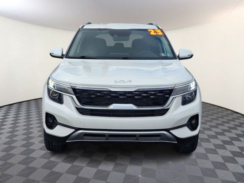 Used 2023 Kia Seltos S w/ Navigation Package AWD/4WD image 2