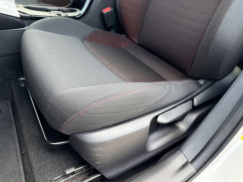 Used 2024 Toyota Corolla SE image 12