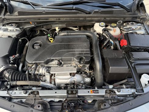 Used 2024 Chevrolet Malibu LT FWD image 33