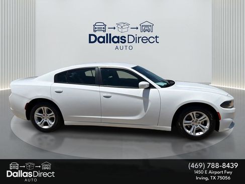 Used 2016 Dodge Charger SE RWD image 5