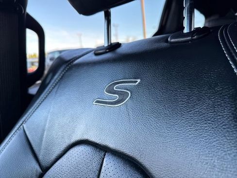 Used 2018 Chrysler Pacifica Touring-L w/ Premium Audio Group image 34