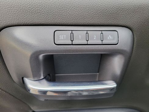 Used 2018 GMC Sierra 1500 Denali AWD/4WD image 7