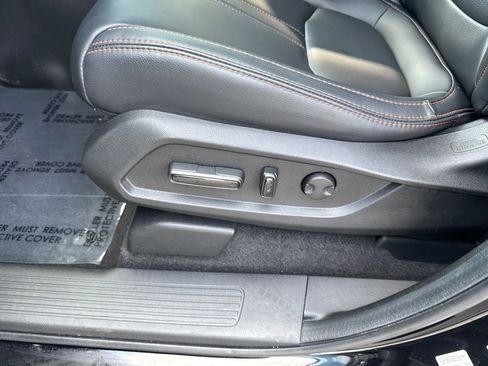 Used 2025 Honda Pilot TrailSport image 68