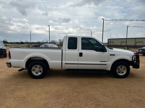 Used 2000 Ford F250 Lariat image 4