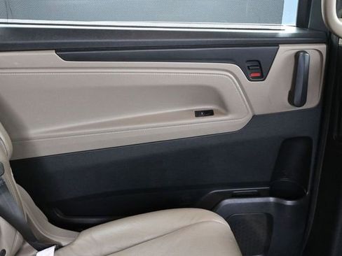 Used 2018 Honda Odyssey EX-L image 19