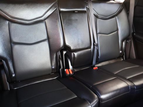 Used 2025 Cadillac XT5 Premium Luxury image 25