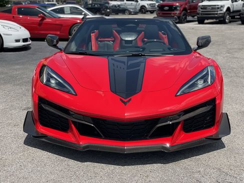 Used 2024 Chevrolet Corvette Z06 w/ Z07 Performance Package RWD image 15