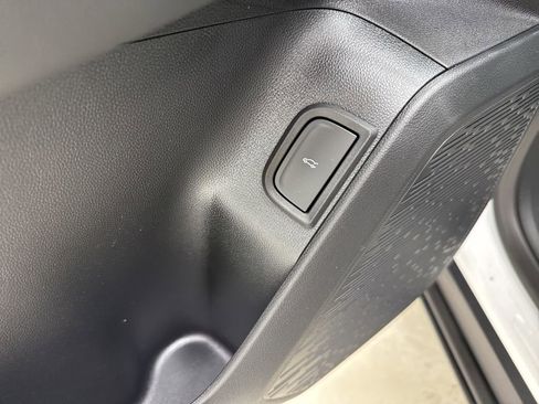 New 2026 GMC Terrain Elevation w/ Elevation Premium Package image 19