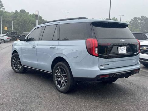 Certified 2025 Ford Expedition Platinum w/ Stealth Performance Package AWD/4WD image 6