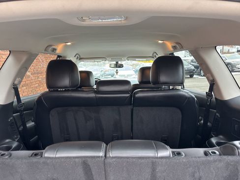 Used 2018 Nissan Pathfinder SL image 40