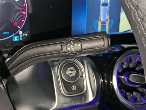 New 2025 Mercedes-Benz GLB 250 GLB 250 image 12