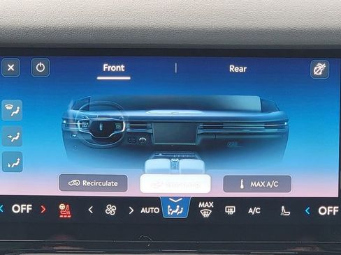 Certified 2025 Lincoln Navigator L Reserve AWD/4WD image 30