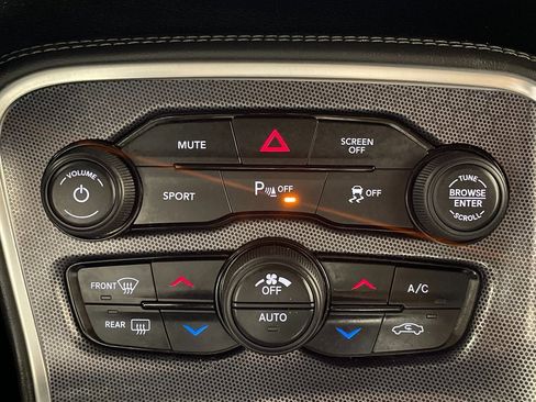 Used 2017 Dodge Challenger SXT Plus image 22