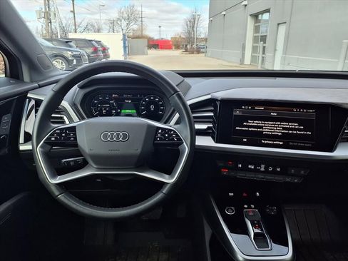Used 2022 Audi Q4 e-tron Premium Plus w/ Premium Plus image 12