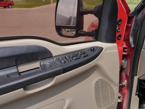 Used 2005 Ford F350 XLT AWD/4WD image 20