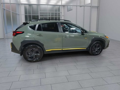 Used 2024 Subaru Crosstrek 2.5i Sport AWD/4WD image 9