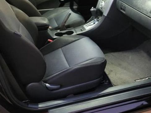 Used 2010 Scion tC FWD image 18
