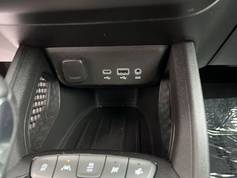 Used 2021 Chevrolet TrailBlazer RS w/ Convenience Package image 26