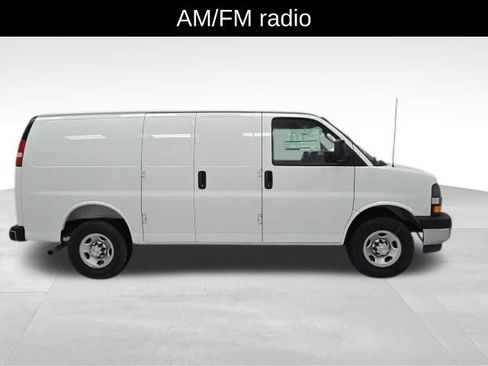 New 2025 Chevrolet Express 2500 w/ Driver Convenience Package image 7