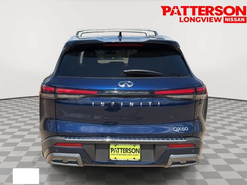 Used 2023 INFINITI QX60 Sensory w/ Cargo Package FWD image 3