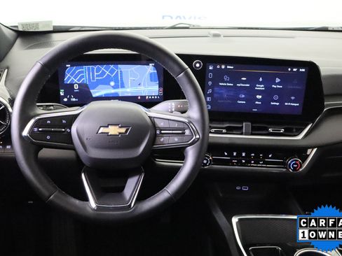 Used 2025 Chevrolet Equinox LT FWD image 17