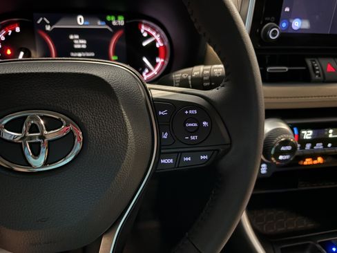 Certified 2025 Toyota RAV4 XLE Premium FWD image 22