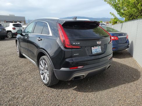 Used 2019 Cadillac XT4 Premium Luxury w/ Technology Package image 3