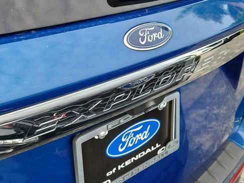 Used 2022 Ford Explorer XLT RWD image 5