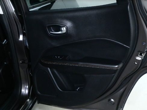 Used 2019 Jeep Compass Latitude w/ Popular Equipment Group image 31