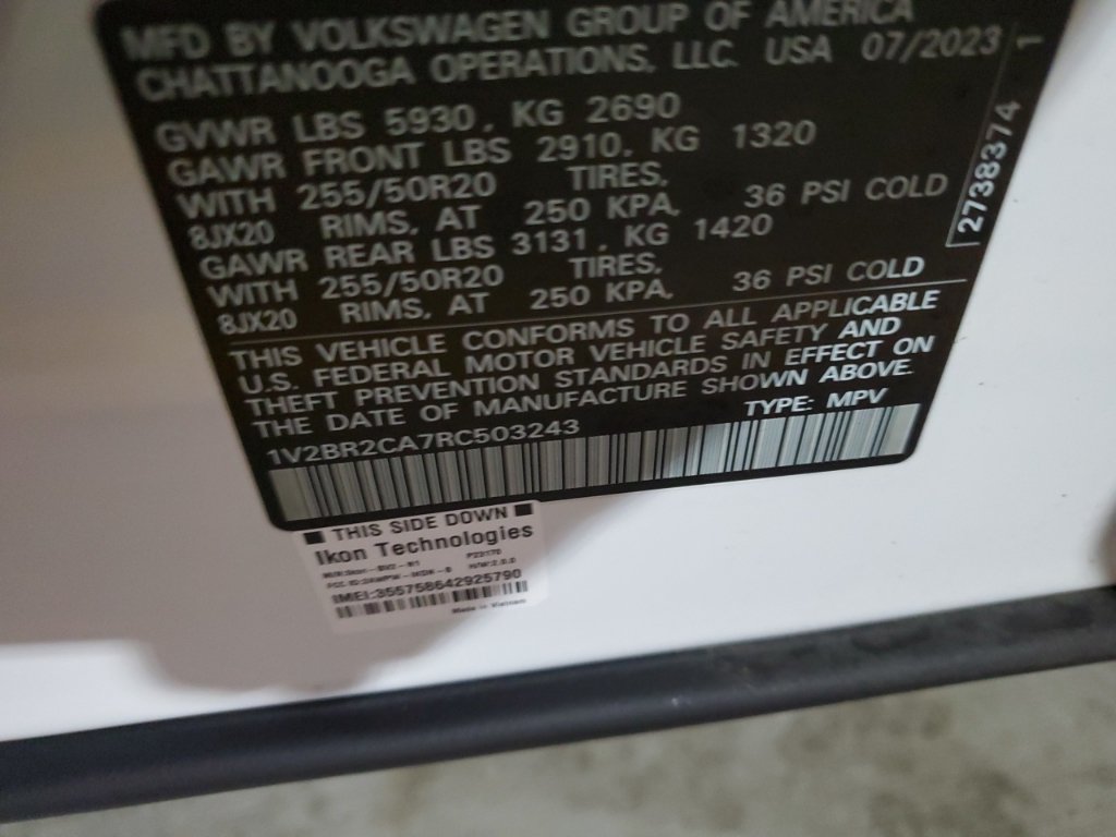 Used 2024 Volkswagen Atlas SEL AWD/4WD image 4