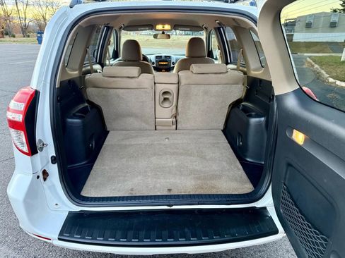 Used 2010 Toyota RAV4 4WD V6 image 14