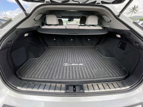 Used 2022 Lexus RX 450h AWD w/ Luxury Package image 22