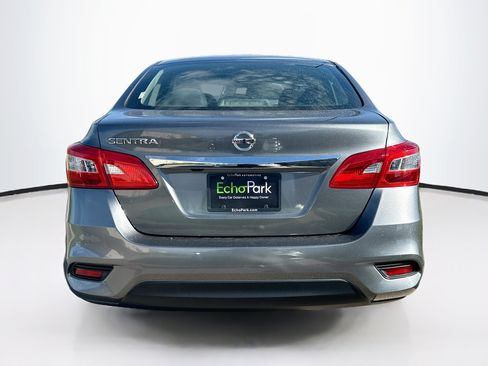 Used 2018 Nissan Sentra S FWD image 7