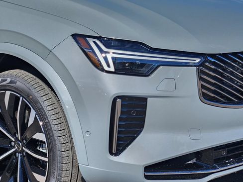 New 2026 Volvo XC90 T8 Ultra w/ Protection Package Premier AWD/4WD image 28