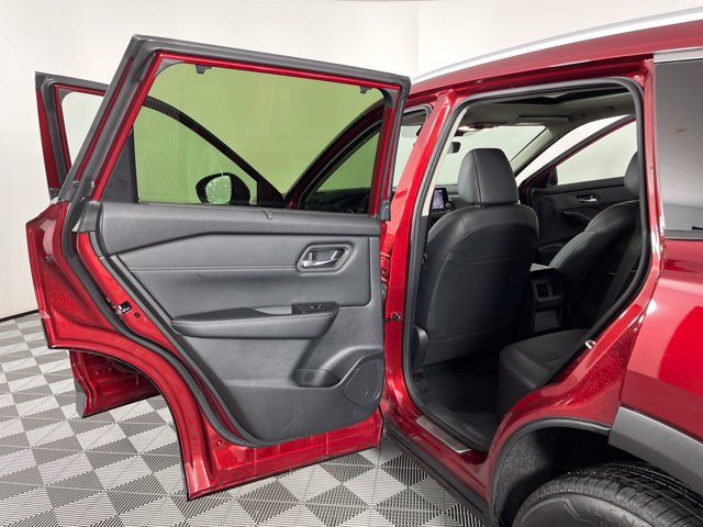 Certified 2025 Nissan Rogue SV w/ SV Premium Package FWD image 41